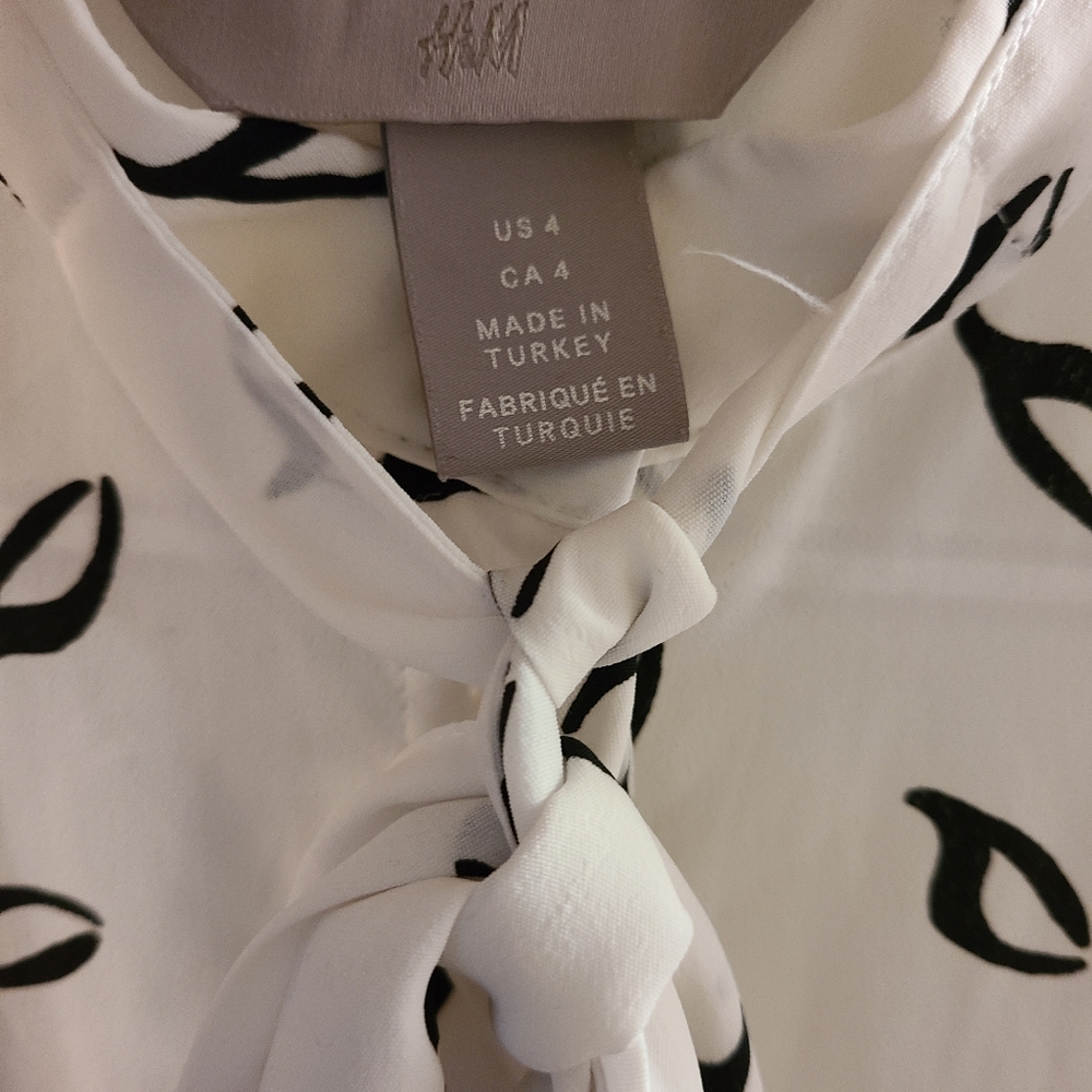 HM print blouse size 4